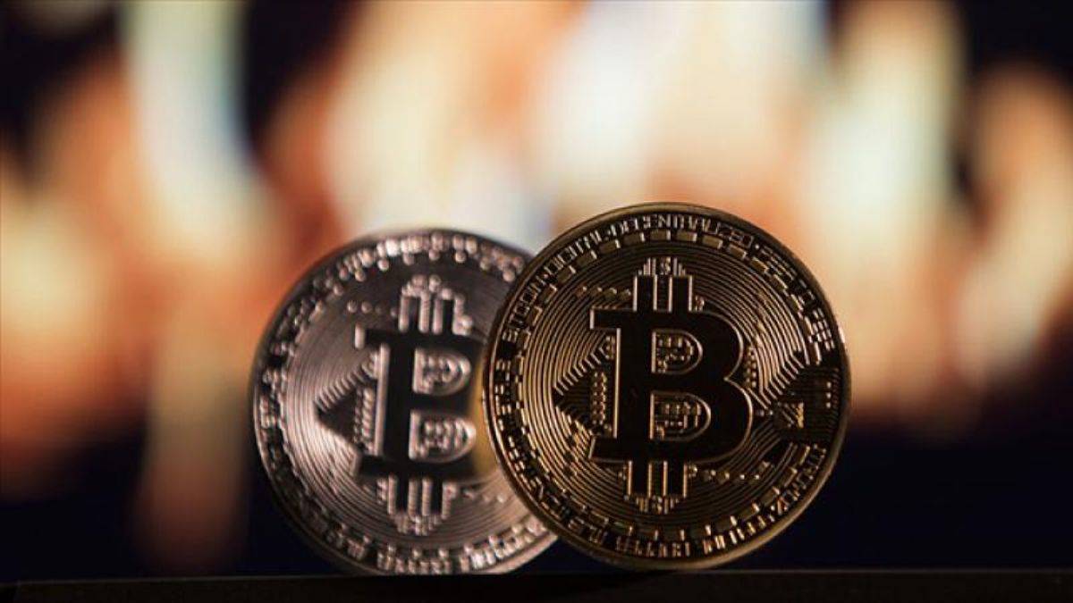 Bitcoin'in fiyatı 10 ay sonra yeniden 30 bin doları aştı