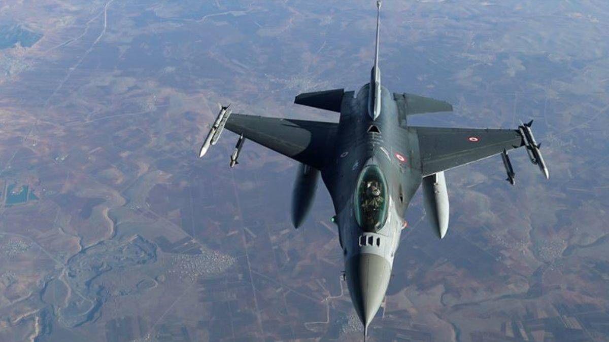 Ukrayna, Rusya'ya karşı deneyimli F-16 pilotu almak istiyor