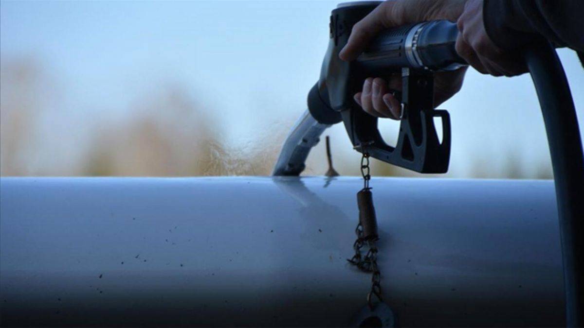 Kazakistan bazı petrol ürünlerinin ihracatını yasakladı