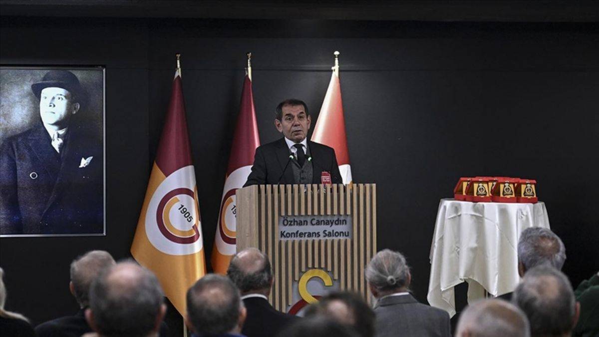 Dursun Özbek: Galatasaray'ın her şeyi ile uğraşıyorlar