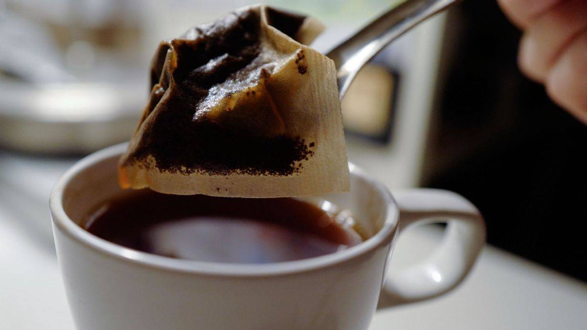 Poşet çayı her gün tükettiğinizde yılda 1 adet plastik şişe yemiş oluyorsunuz!