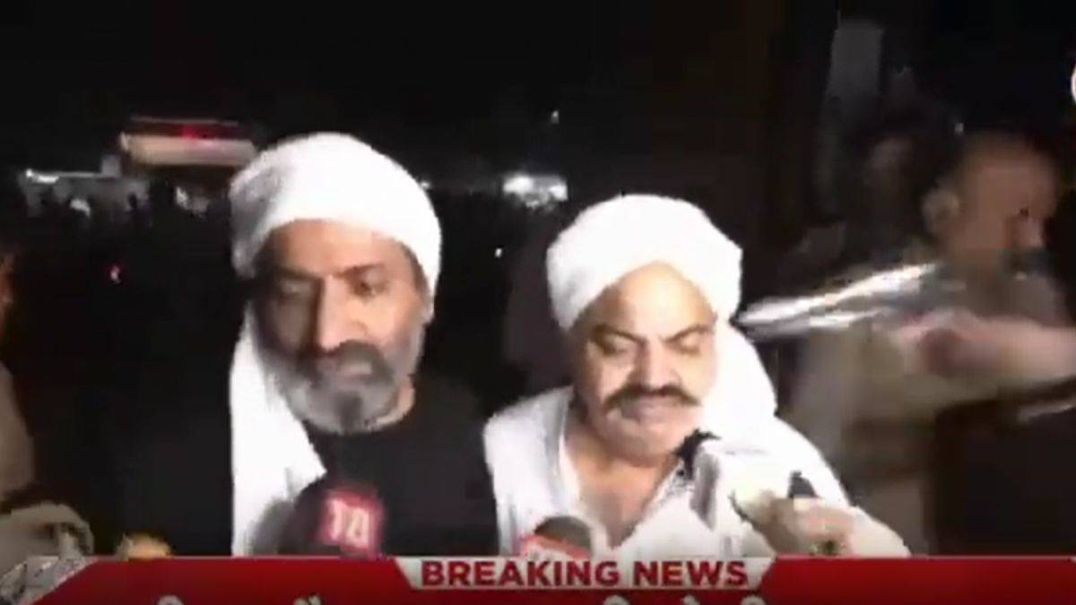 Hintli siyasetçi kardeşler canlı yayında öldürüldü