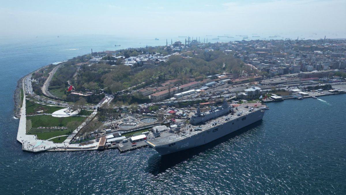 Selçuk Bayraktar'dan Cem Karaca'lı TCG Anadolu paylaşımı