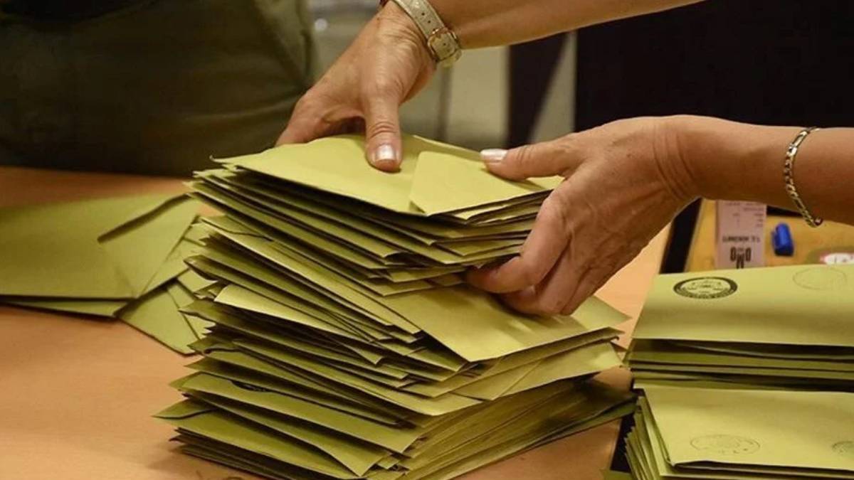 İzmir 2023 seçmen sayısı? 14 Mayıs'ta İzmir'de kaç kişi oy kullanacak? Cumhurbaşkanlığı-Milletvekili seçimi