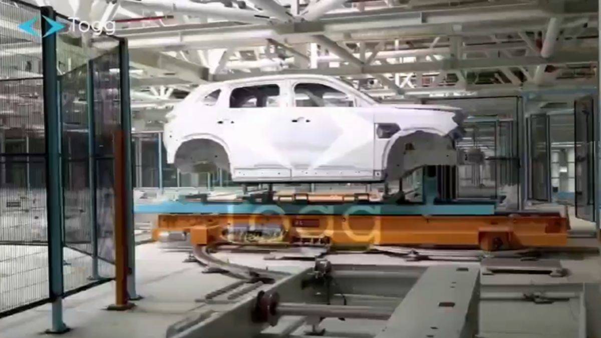 TOGG'un üretim hattı videosu