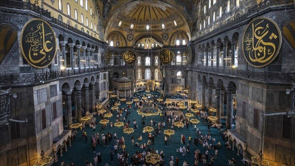 Valilikten Ayasofya-i Kebir Camii için 'bayram hazırlığı' açıklaması