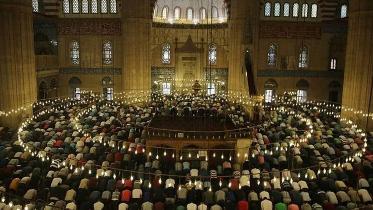 Bursa bayram namazı saati | 2023 Bursa'da Ramazan bayramı namazı kaçta? Bursa'da bayramda ezan saat kaçta okunacak?