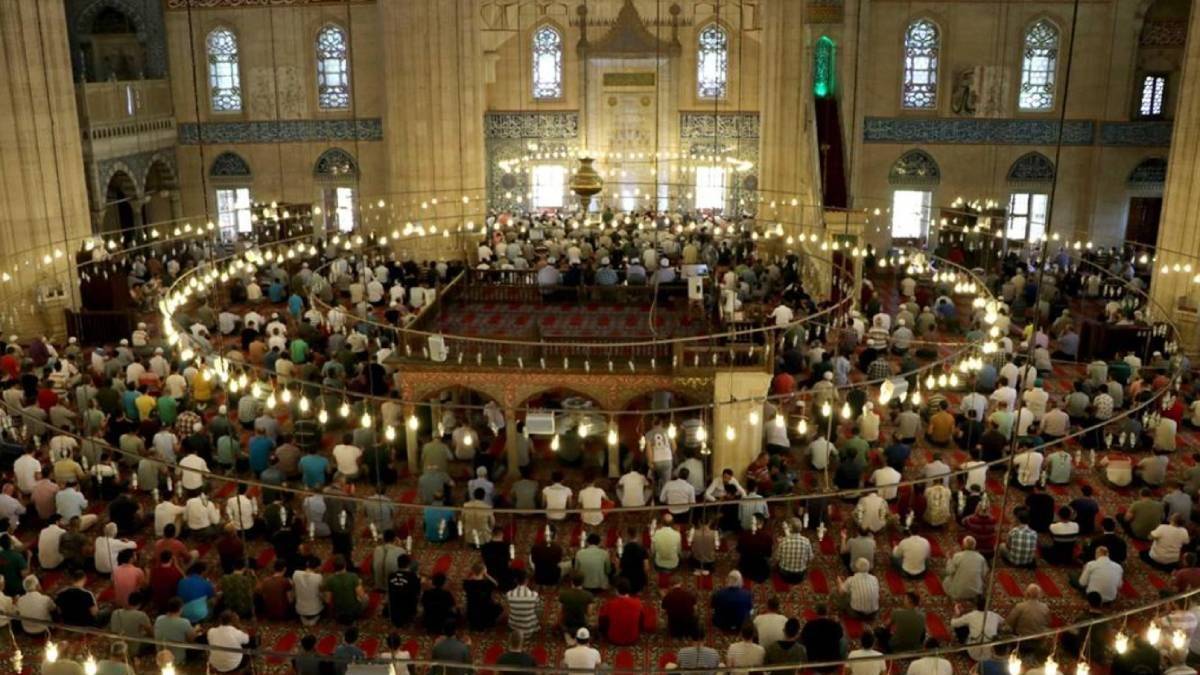 2023 Antalya'da Ramazan bayramı namazı kaçta? Antalya 2023 bayram namazı ezanı saat kaçta okunacak