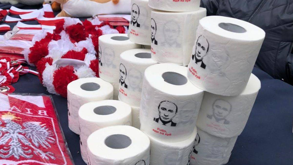 Polonya'da Putin damgalı tuvalet kağıdı