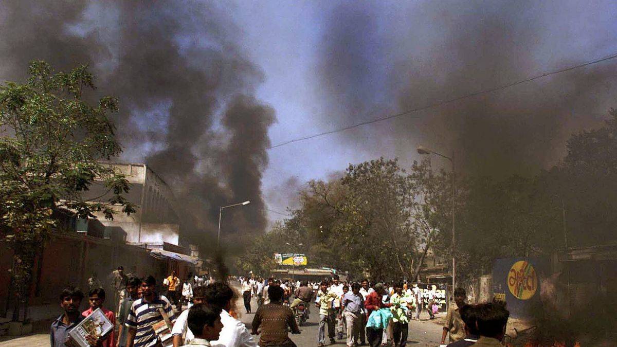 Hindistan'da 11 Müslüman'ı öldürmekle suçlanan 67 kişiye beraat