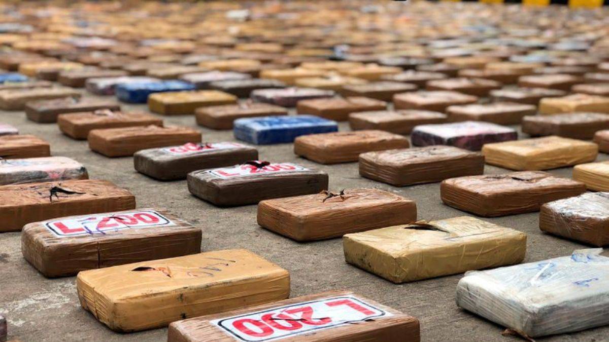 ABD'de eski istihbaratçıya 12 yıl hapis