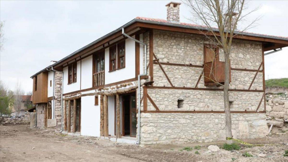 Aizanoi Antik Kenti'nin çevresindeki konakların restorasyonu tamamlandı