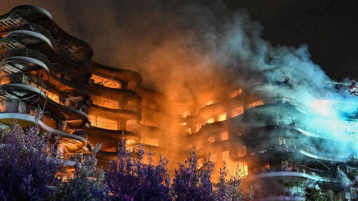 İzmir Folkart sitesinde yangın neden çıktı? İzmir Narlıdere Folkart'ta yangın nasıl çıktı?