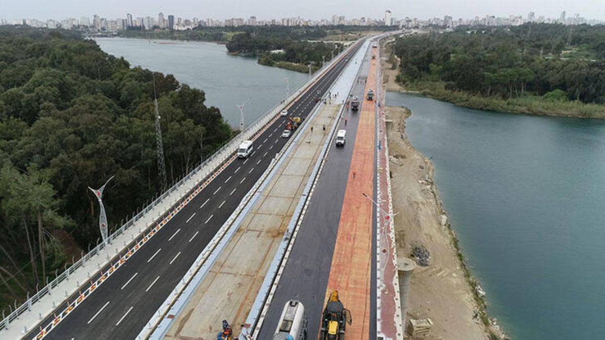 Türkiye'nin en uzun 4'üncü köprüsü açıldı