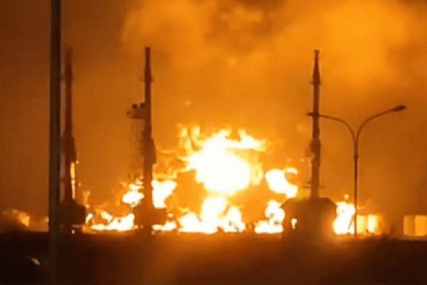 Ukrayna'dan Kırım'daki Rus petrol depolama tesisine İHA saldırısı