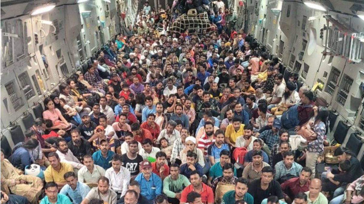 Suudi Arabistan, deniz yoluyla 80 ülkeden 2 bin 872 kişiyi tahliye etti