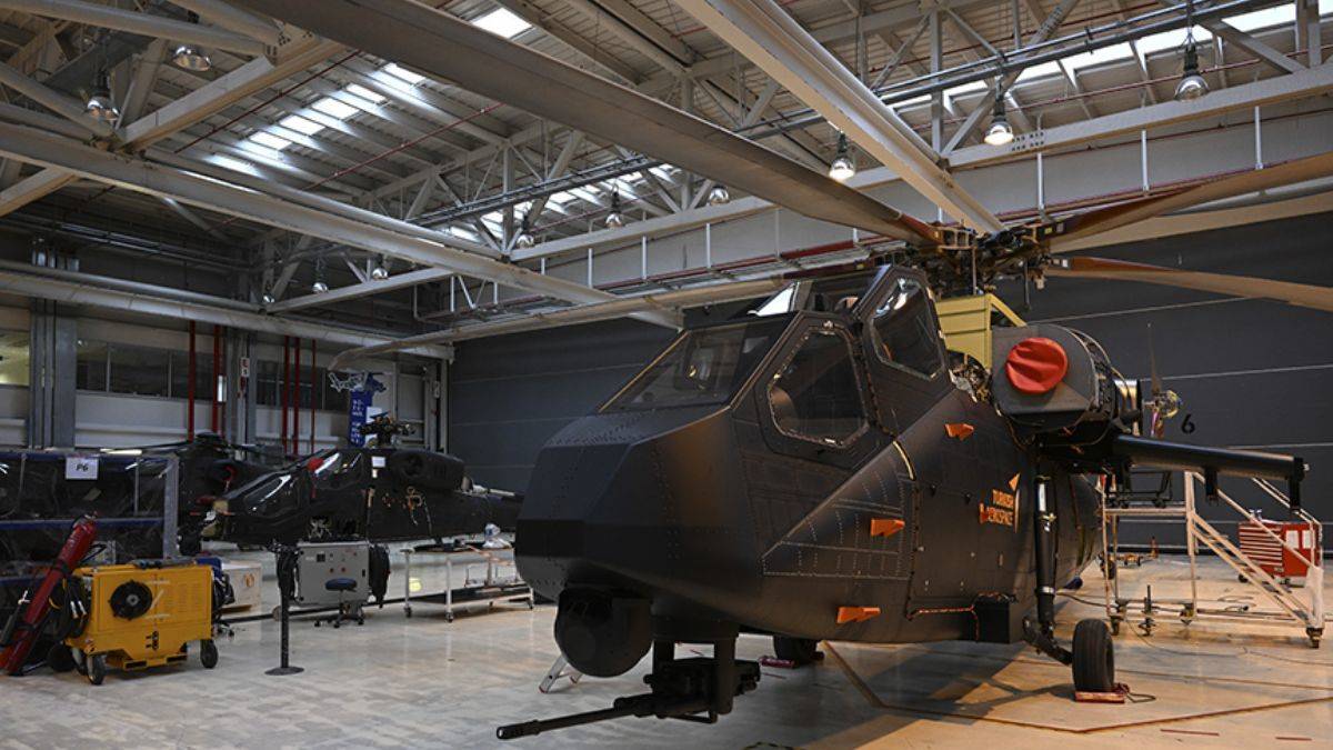 Test pilotu 'çirkin kral' ATAK-2'yi anlattı: Dünyanın en büyüğü