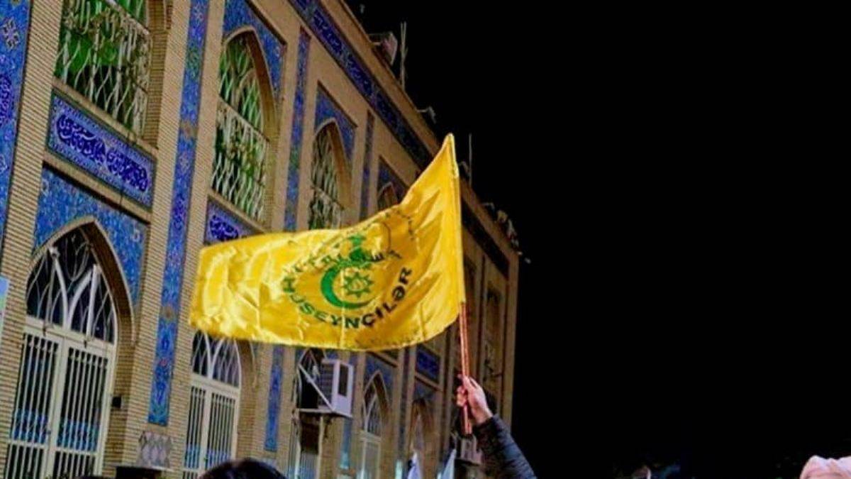 Azerbaycan'dan casusluk operasyonu: 2 İranlıya soruşturma