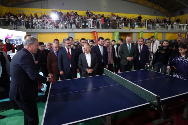 Bakan Akar, ''Başarılı Sporculara Ödül Töreni''ne katıldı