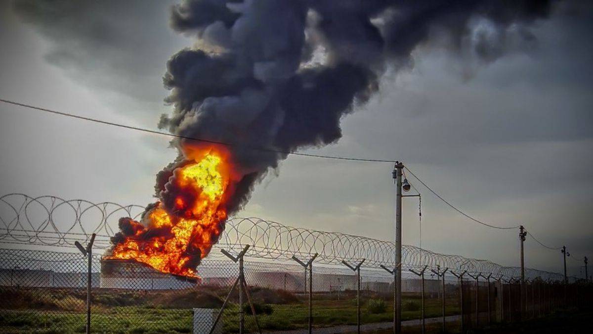 İran Devrim Muhafızları karargahında patlama