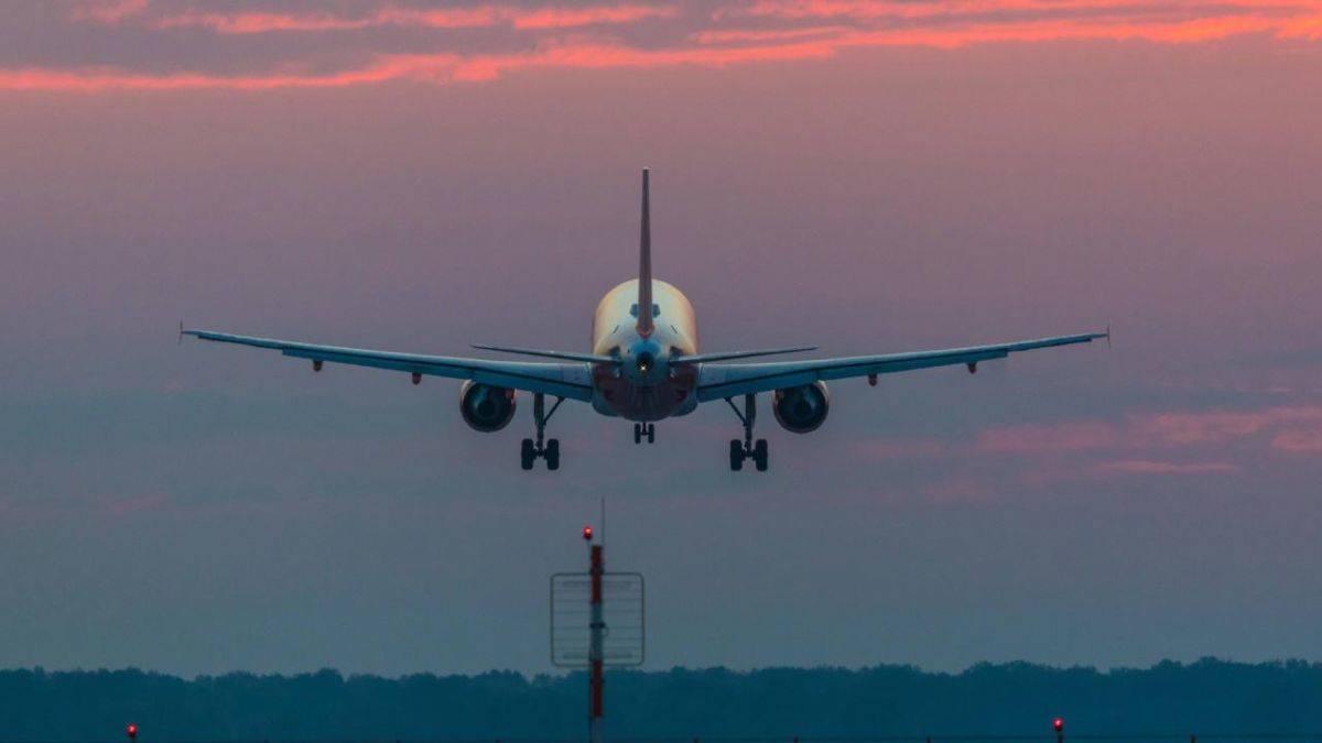 Çavuşoğlu: Türk hava sahasını Ermenistan uçaklarına kapattık, Fransızları uyardık