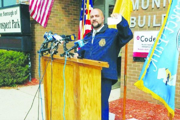 ABD'de Müslüman belediye başkanı ''fişleme yöntemine'' tepki gösterdi