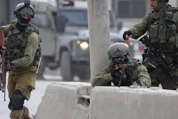 İsrail güçleri 2 Filistinliyi yaraladı