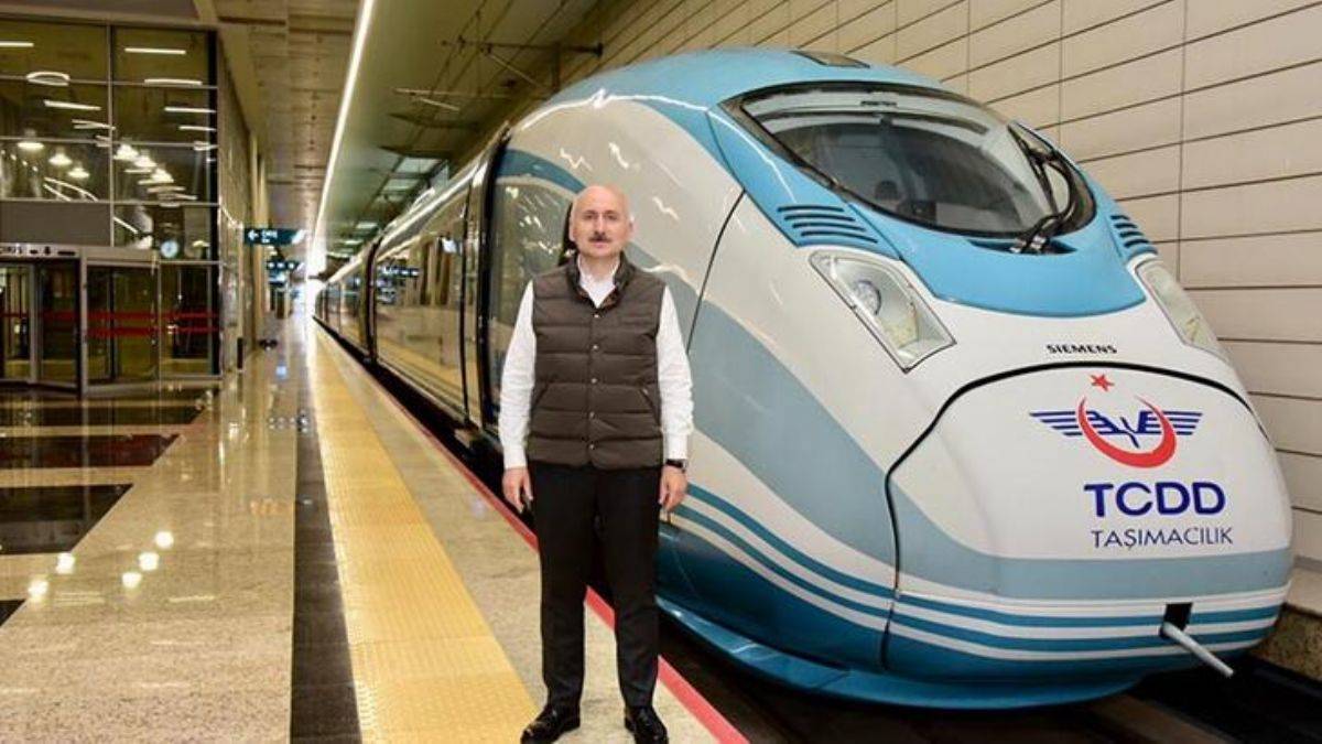Bakan Karaismailoğlu: Samsun-Sarp hızlı tren hattında hızlı adım atacağız