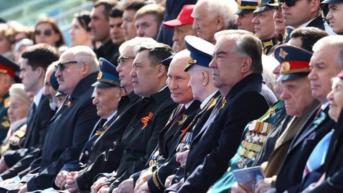 Putin’in Zafer Günü Mesajı: Rusya için ne batıda ne de doğuda düşman yok