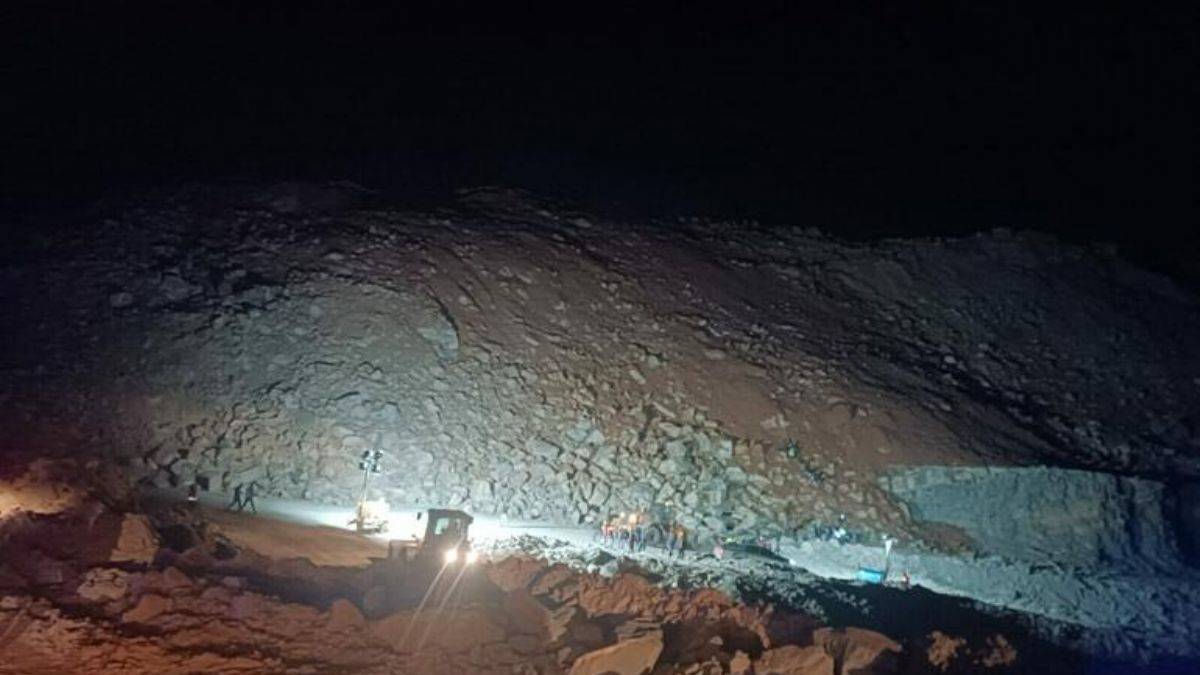 Soma'da maden ocağında toprak kayması: 1 ölü, 3 yaralı
