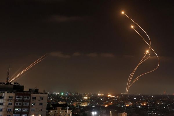 İşgalci İsrail ateşkesi deldi