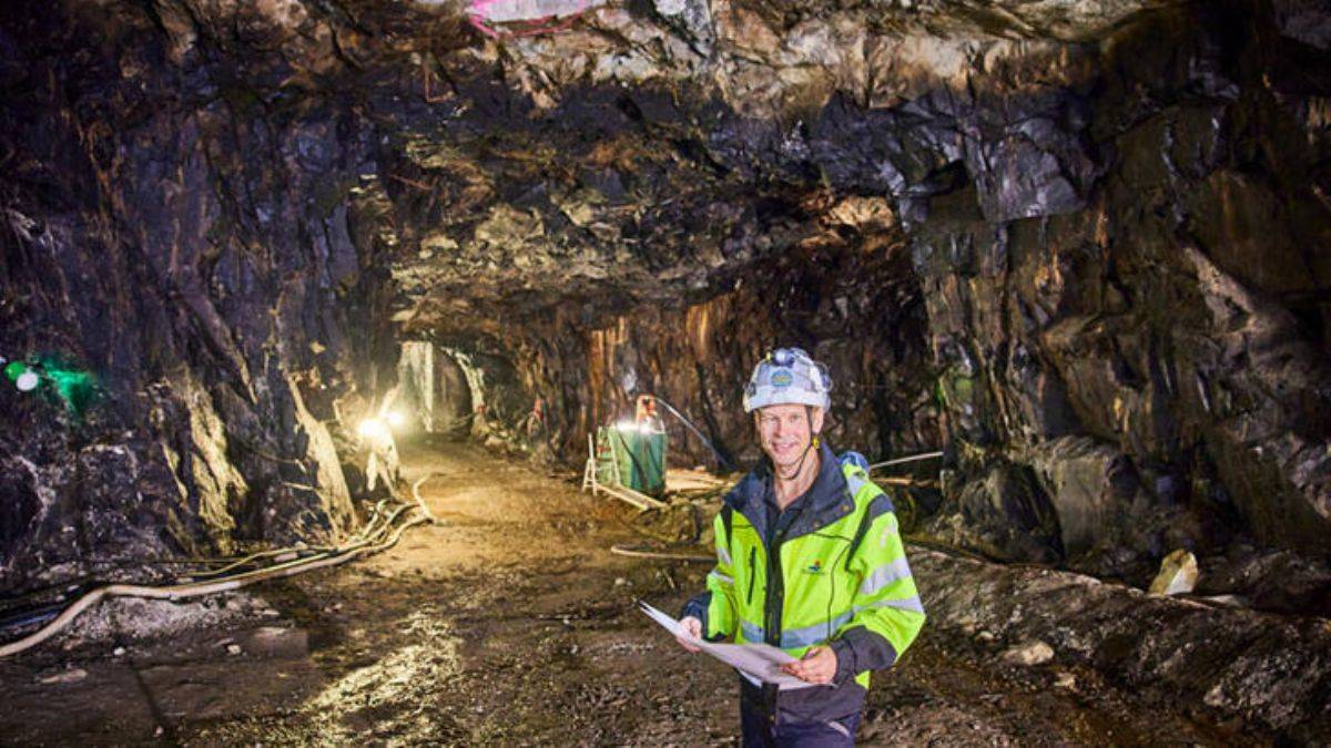 İsveç’te kentin altındaki mağaralar sıcak suyla dolduruluyor