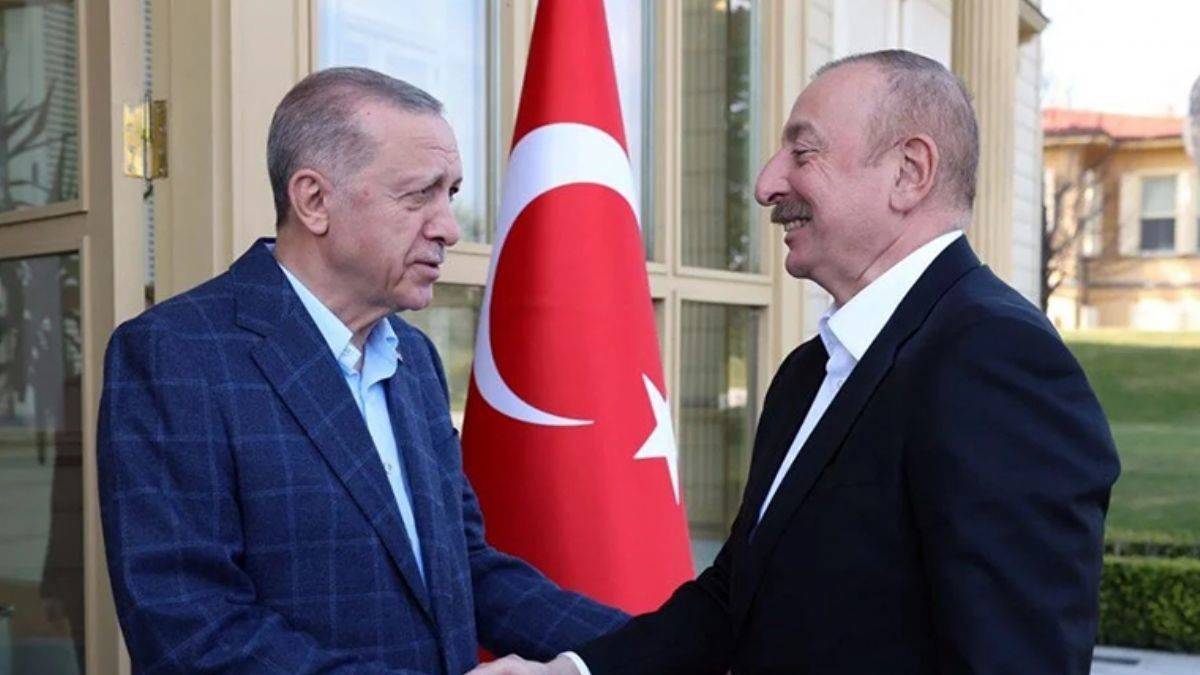 Aliyev, Erdoğan'ı kutladı