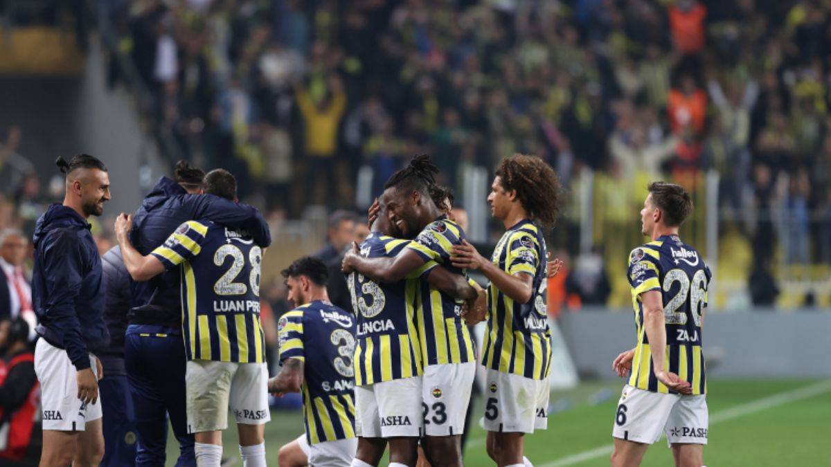 Fenerbahçe'den şampiyonluk yarışında kritik galibiyet