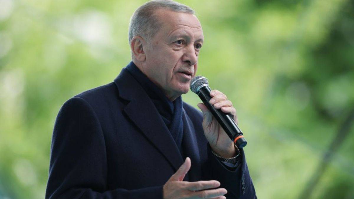 Erdoğan: Mültecilerin ülkelerine dönmelerini sağlayacağız