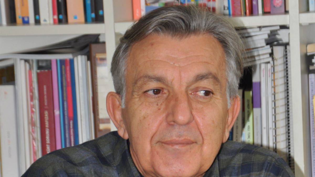 'Rezil olamayanların önde gideni, sizi kandırmasına izin vermeyin'