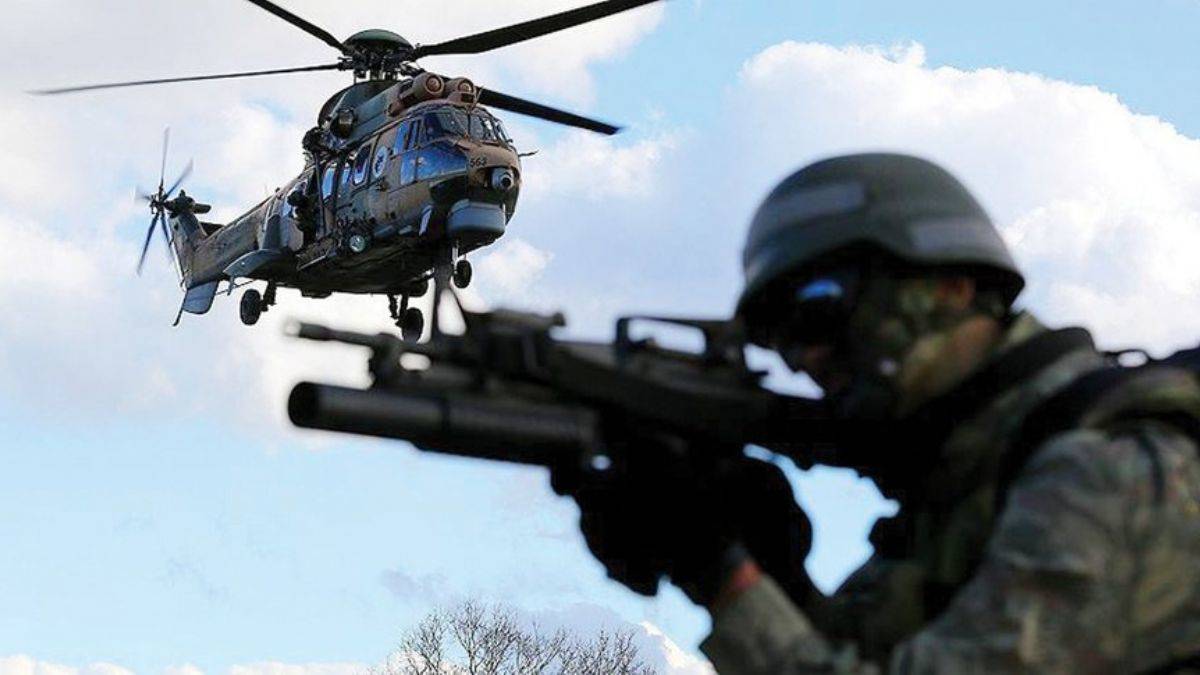 Bakan Akar: 19 terörist etkisiz hale getirildi