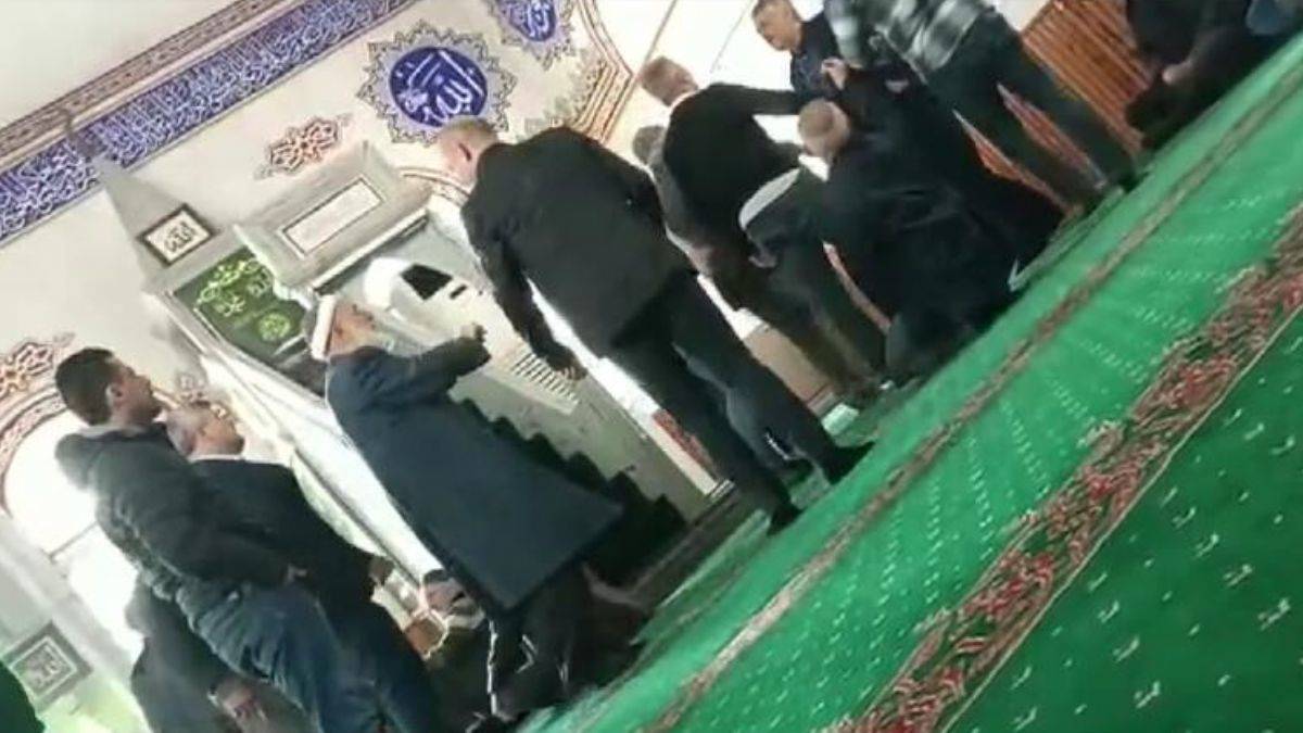 Silahlanma çağrısı yapan imam açığa alındı