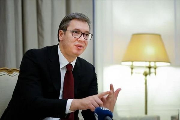 Vucic, Sırp İlerleme Partisinin liderliğini bıraktı