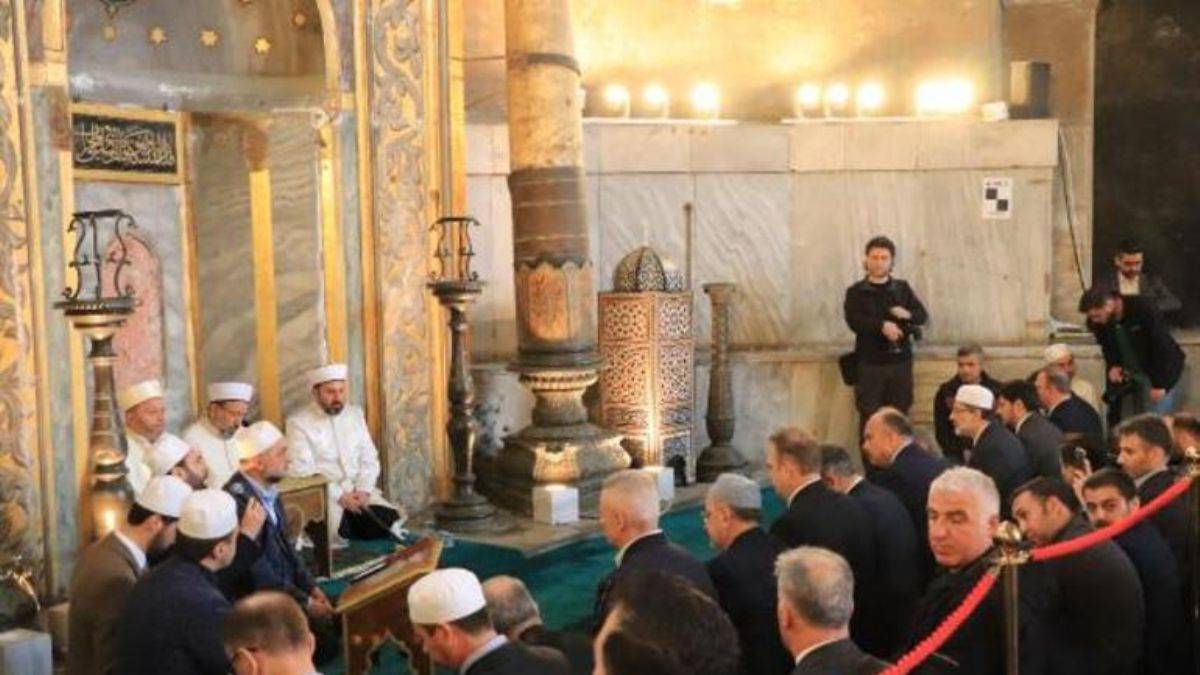 Ayasofya Camii'nde Fetih mevlidi