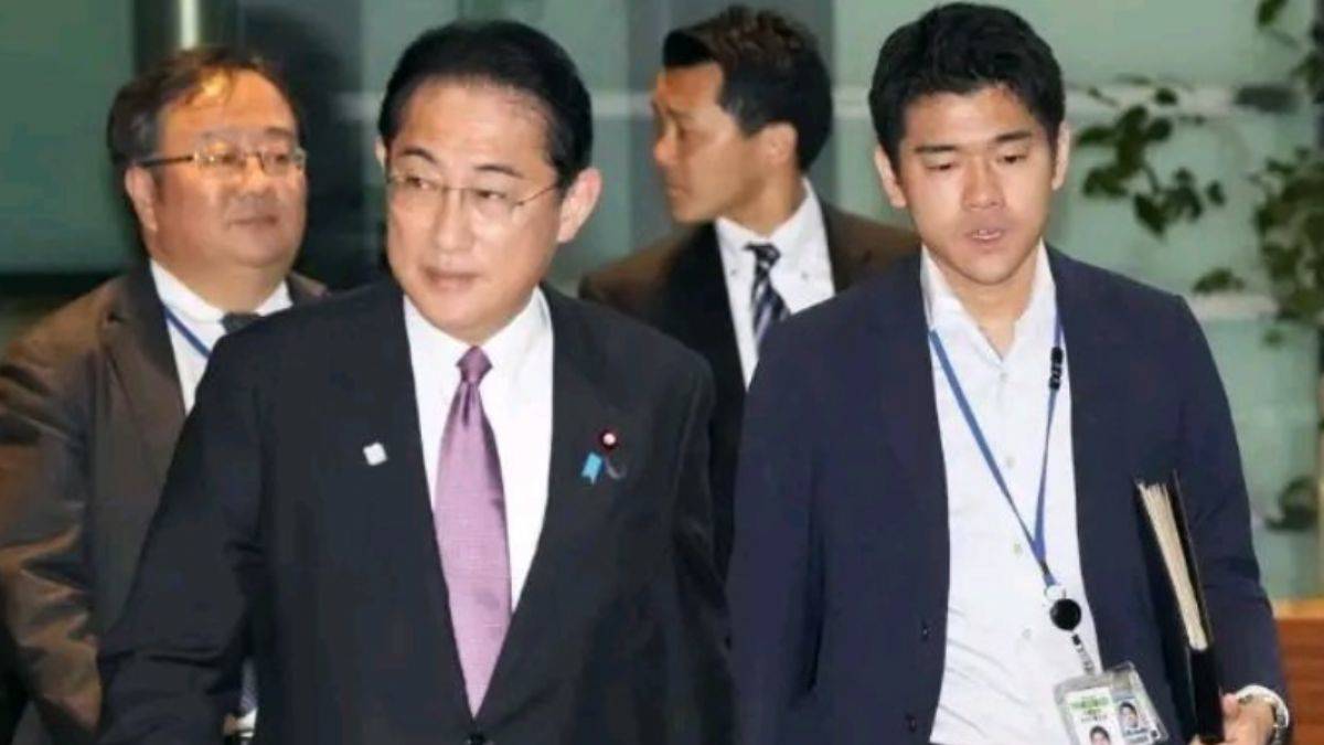 Japonya Başbakanı oğlunu kovuyor