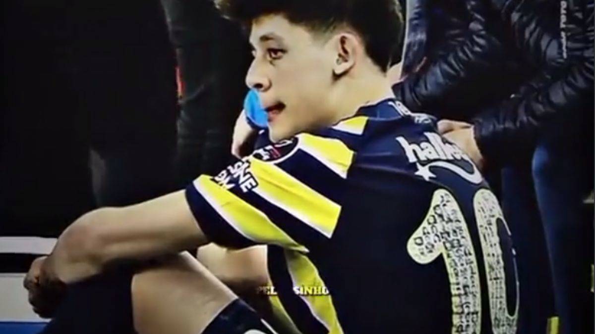 Fenerbahçe maçında istifa çağrısı, 'Aziz Yıldırım' sloganları