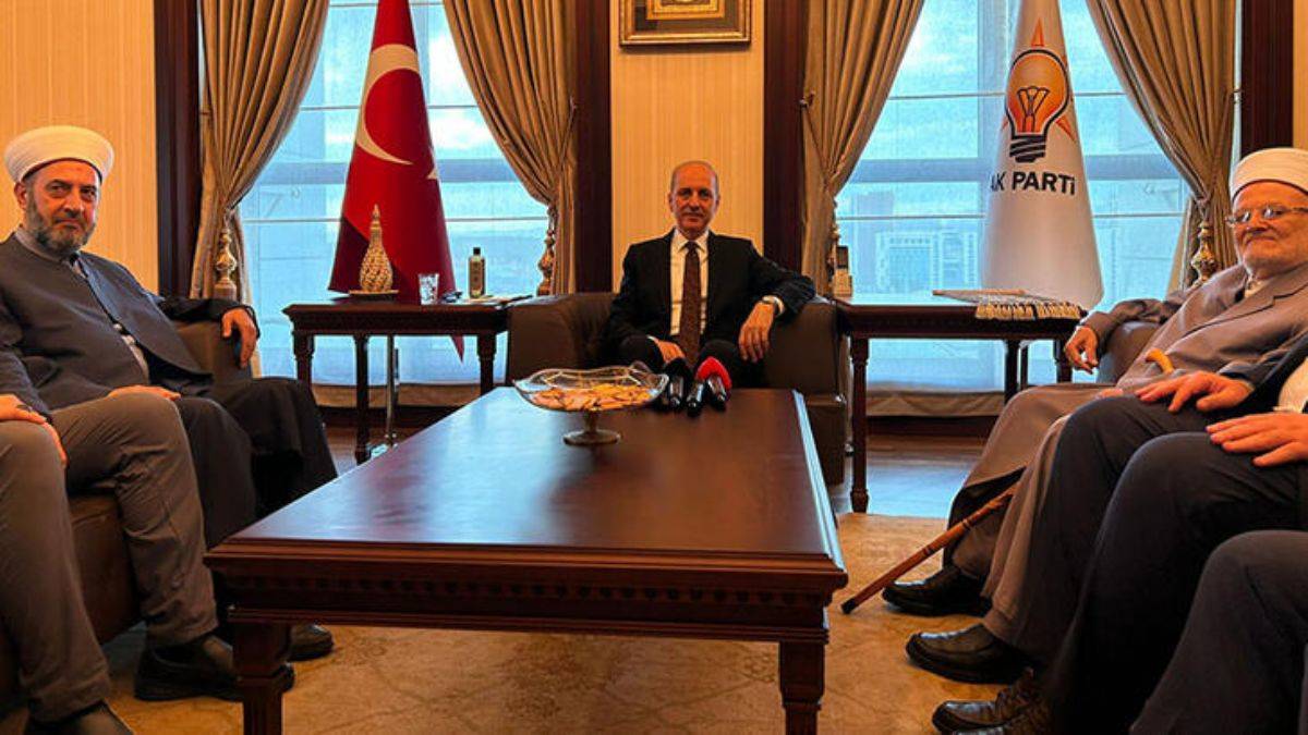 AK Partili Kurtulmuş, Şeyh İkrime Sabri'yi kabul etti