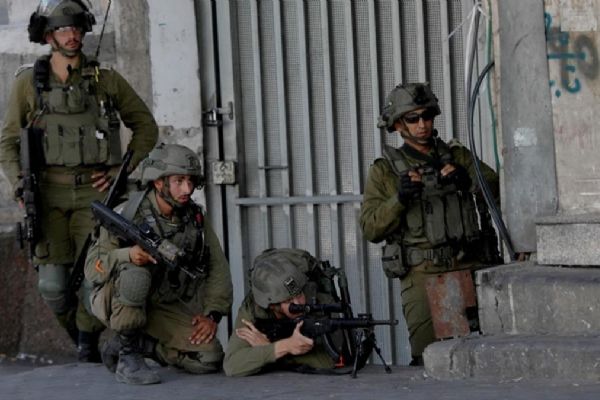 Mısır sınırında iki İsrail askeri öldürüldü