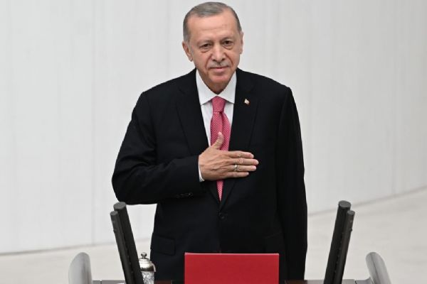 ''Türkiye Yüzyılı'' dönemi... Cumhurbaşkanı Erdoğan yemin ederek resmen göreve başladı