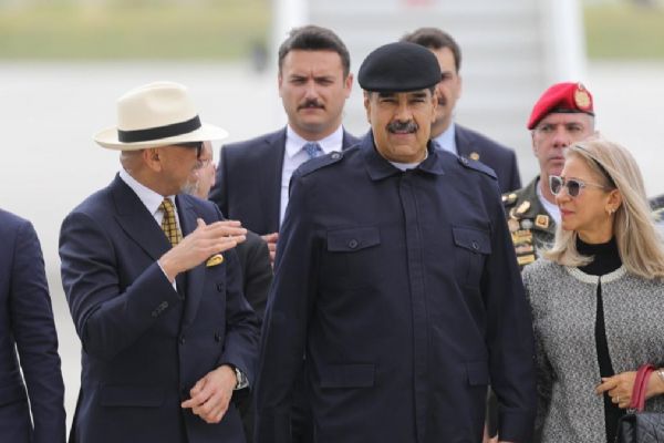 Maduro: Türkiye ile müttefik ve yakın olduğumuz için şanslıyız