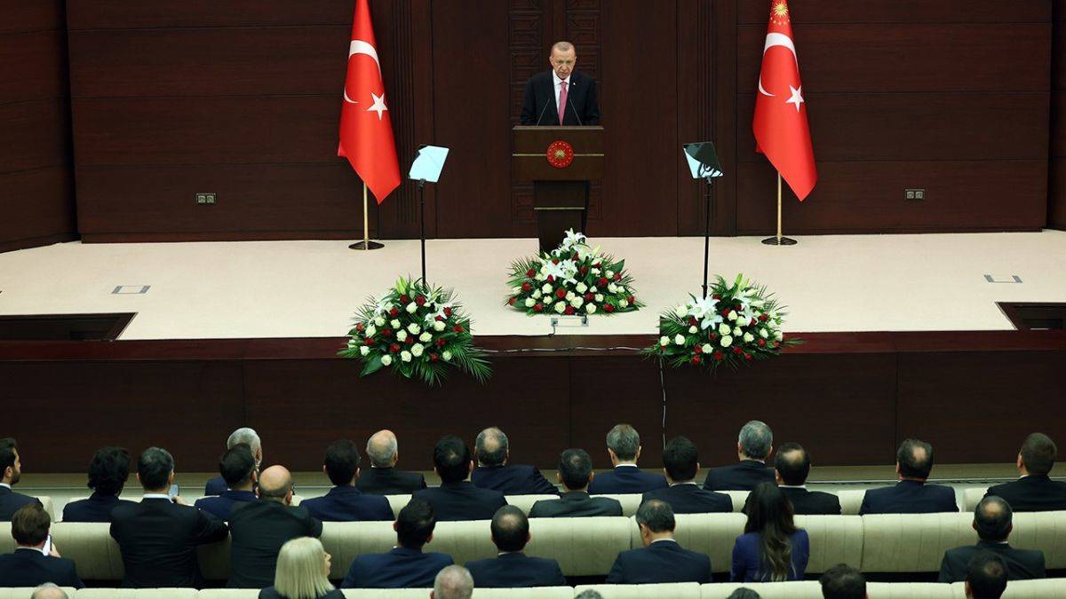 Yeni kabinede kimler yer almadı?