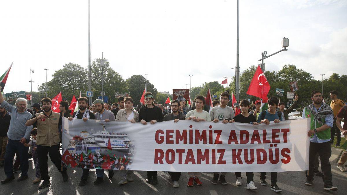 Mavi Marmara’nın 13. Yıldönümünde yürüyüş gerçekleştirildi