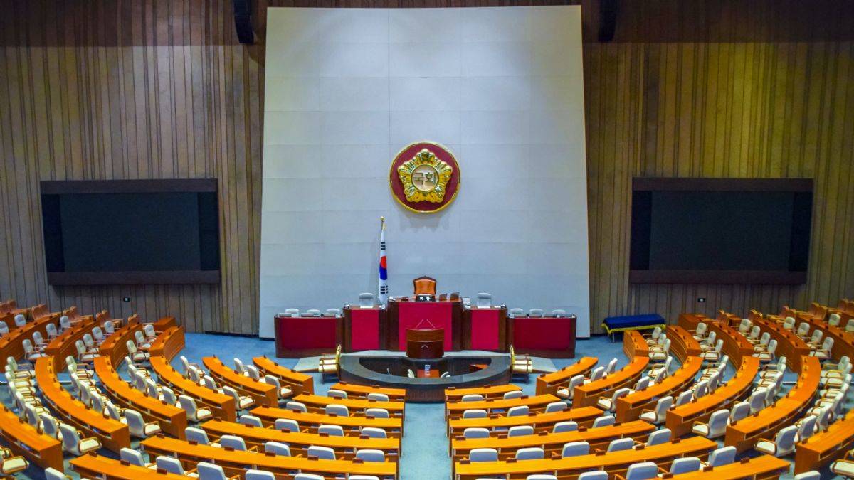 Güney Kore Ulusal Meclisi'ne polis baskını