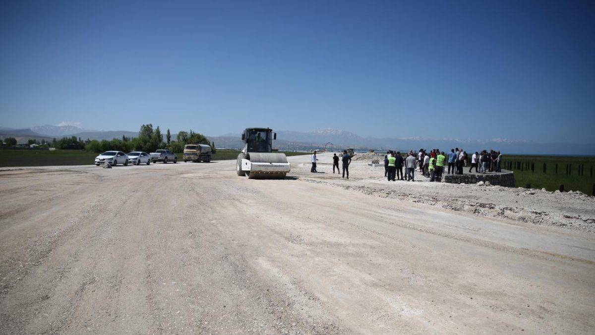 Van Gölü kıyısına 16 kilometrelik sahil yolu yapılacak